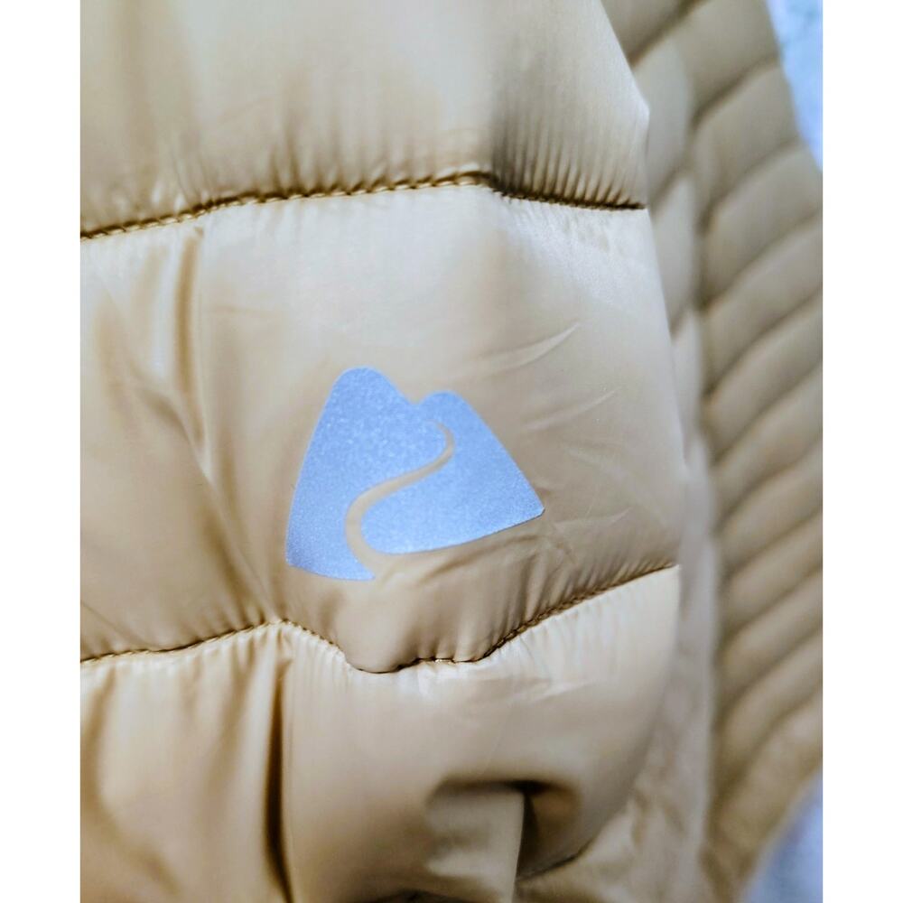 Ozark Trail Beige Puff Jacket, Women's XL - Picture 3 of 6